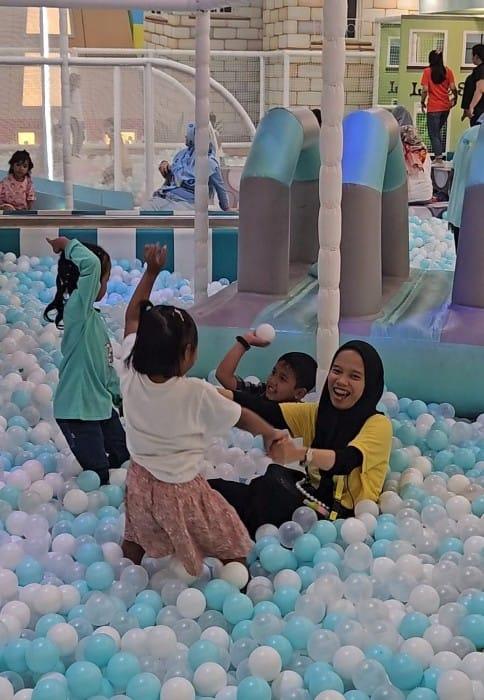 Berikan Senyum Tiada Henti untuk Anak Dengan Kanker (*Piknik Edukatif Pita Kuning di Queen City Mall Semarang)
